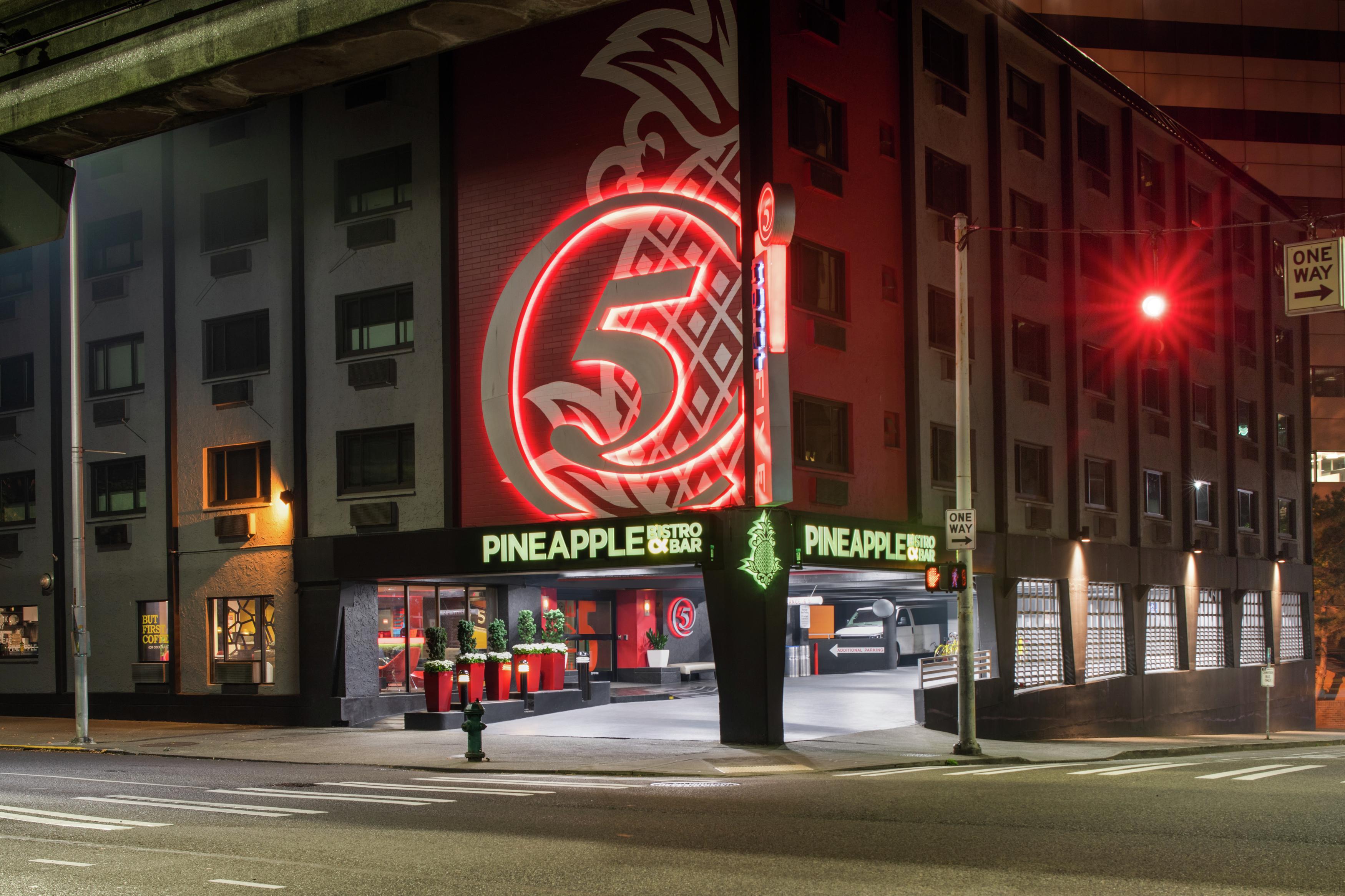 Staypineapple, Hotel Five, Downtown Seattle Exterior photo